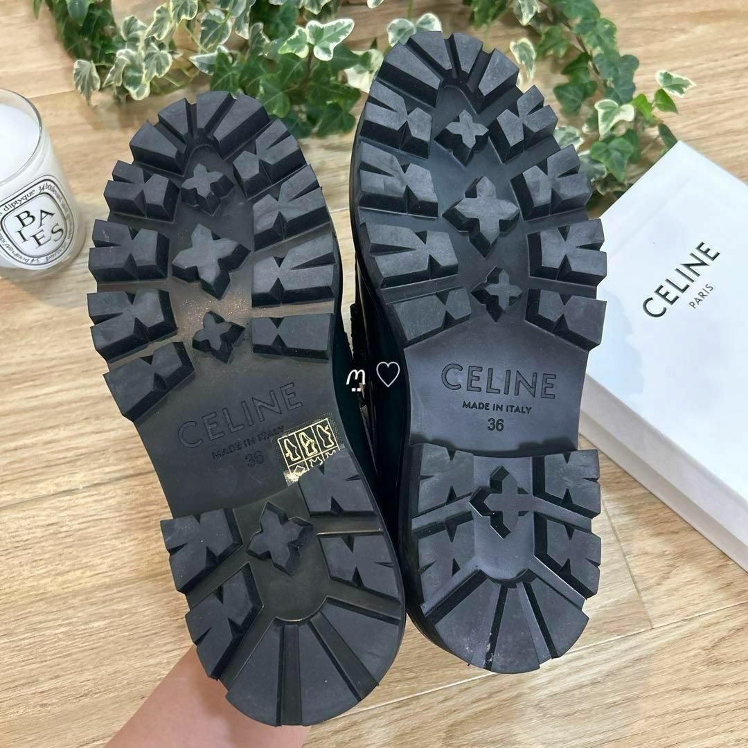 celine(セリーヌ)のCELINE セリーヌ　マーガレットローファー　36　23cmトリオンフチェーン レディースの靴/シューズ(ローファー/革靴)の商品写真