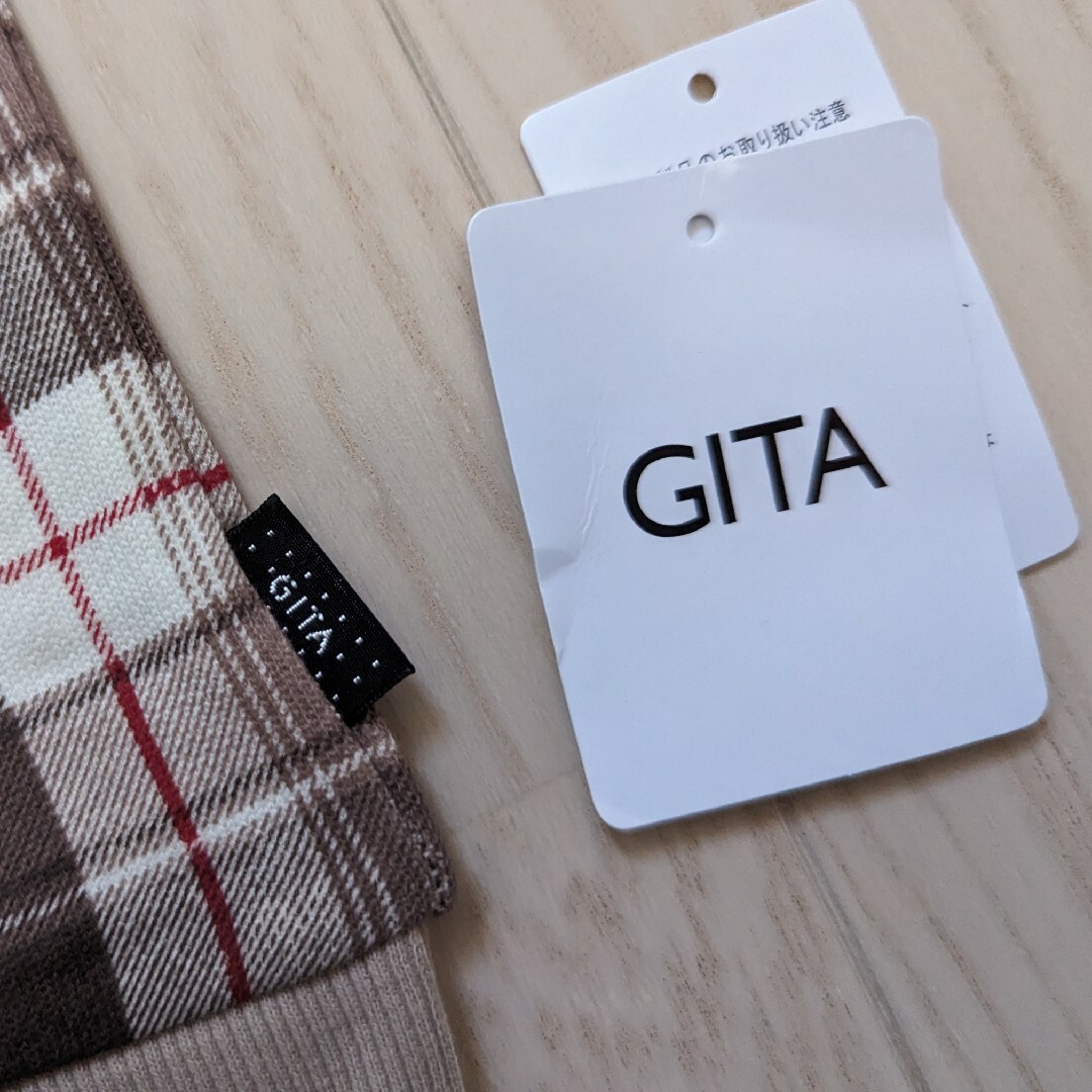 ベルメゾン(ベルメゾン)の１５０★ＧＩＴＡ★チェック柄トレーナー★新品 キッズ/ベビー/マタニティのキッズ服女の子用(90cm~)(Tシャツ/カットソー)の商品写真