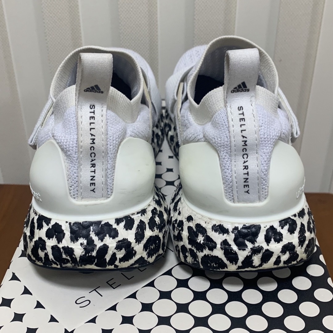 adidas by Stella McCartney(アディダスバイステラマッカートニー)のアディダス　ステラコラボ　Ultra Boost X 22.5cm レディースの靴/シューズ(スニーカー)の商品写真