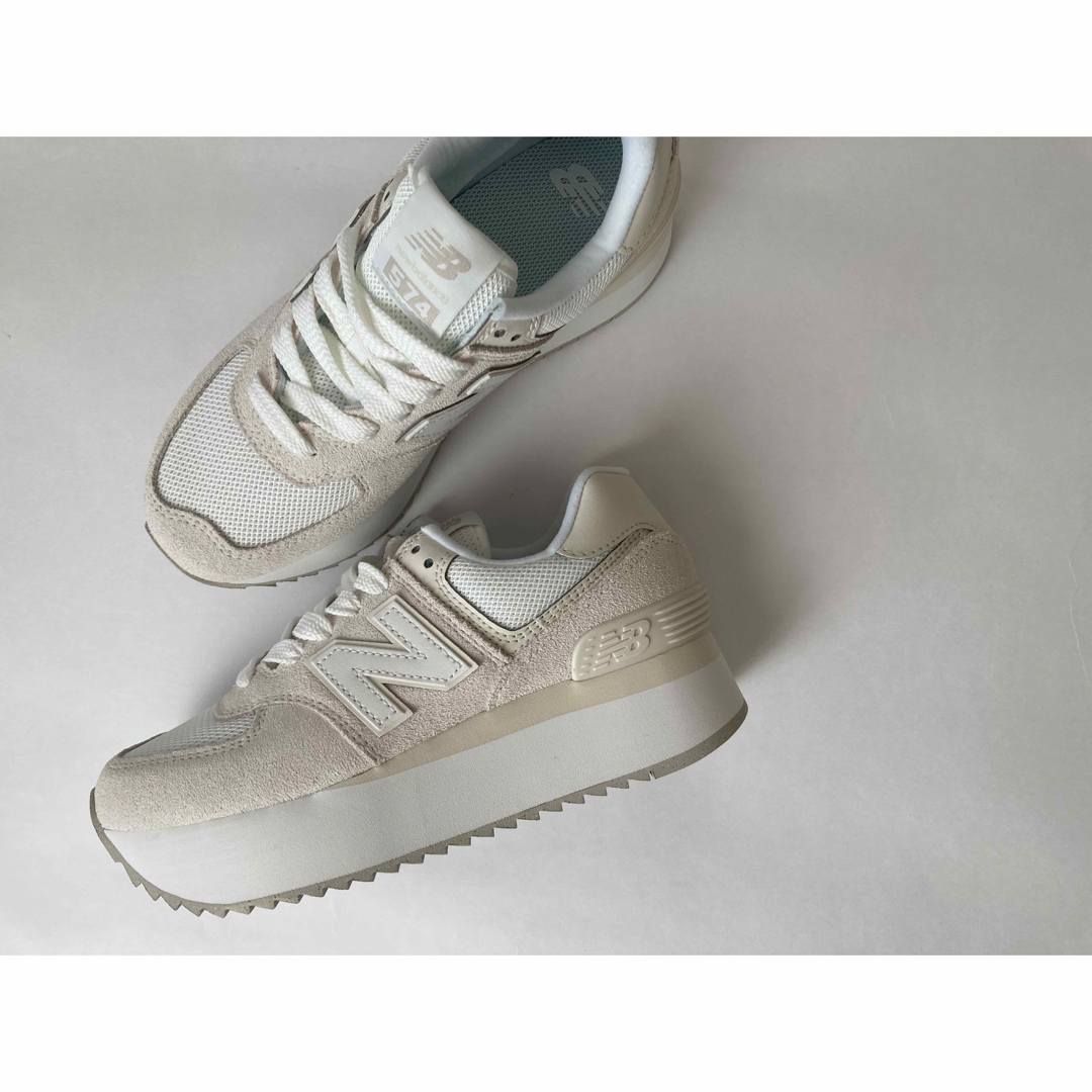 574（New Balance）(ゴーナナヨン)の574+（プラス）  レディースの靴/シューズ(スニーカー)の商品写真