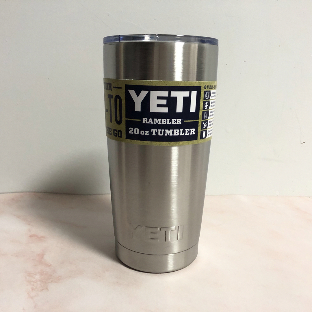 YETI(イエティ)のYETI イエティ 20オンス ランブラー タンブラー アウトドア シルバー スポーツ/アウトドアのアウトドア(食器)の商品写真