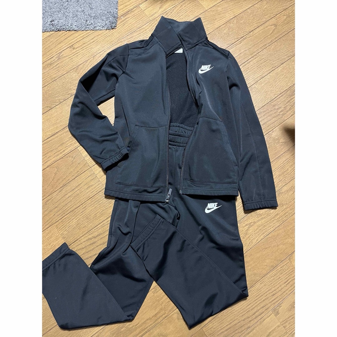 NIKE(ナイキ)のNIKE   ジャージ　140 キッズ/ベビー/マタニティのキッズ服男の子用(90cm~)(その他)の商品写真