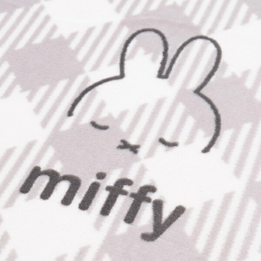 miffy(ミッフィー)のミッフィー miffy ラグマット【180X180cm】 チェックライン グレー キッズ/ベビー/マタニティの寝具/家具(フロアマット)の商品写真