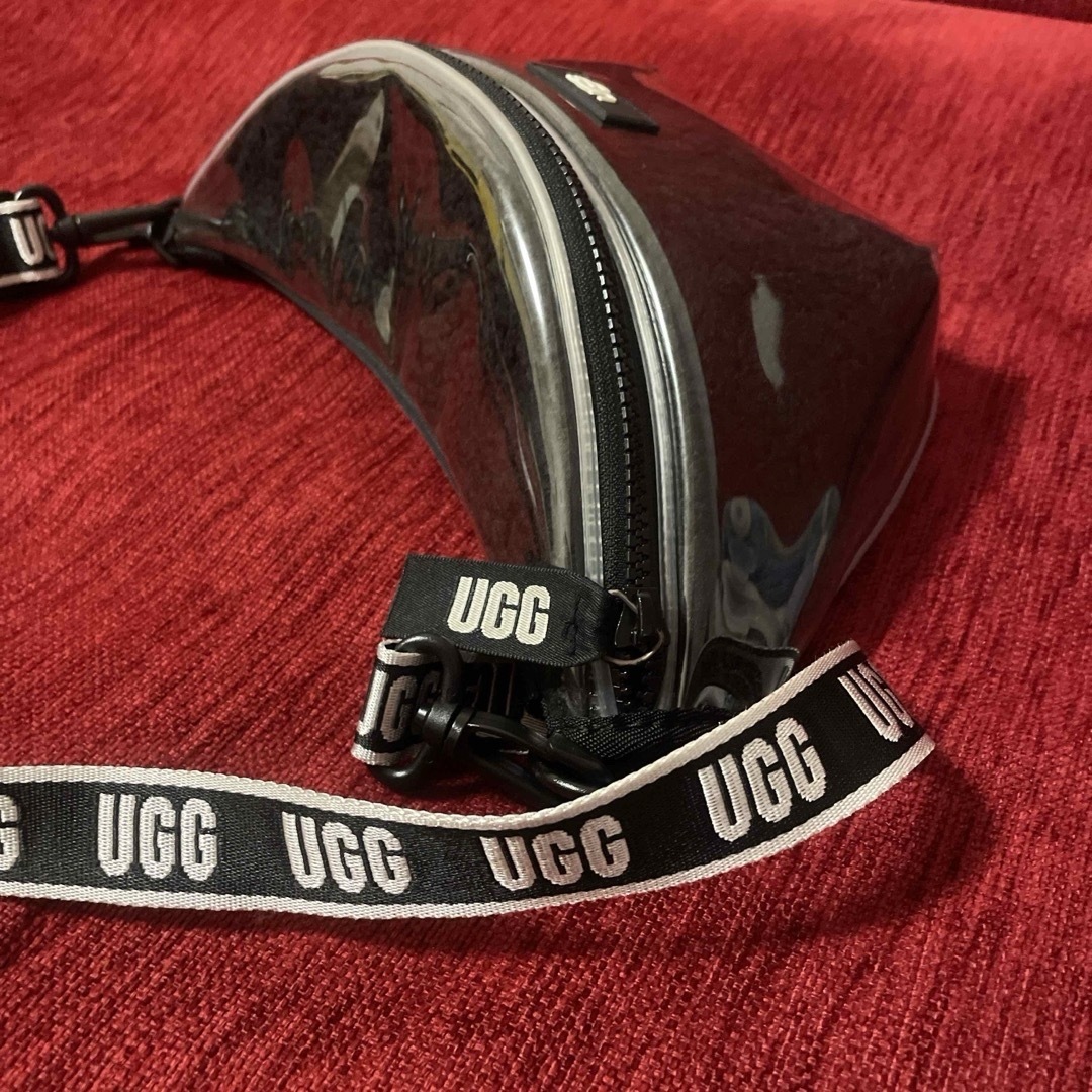 UGG(アグ)のUGG ボディバッグ レディースのバッグ(ボディバッグ/ウエストポーチ)の商品写真