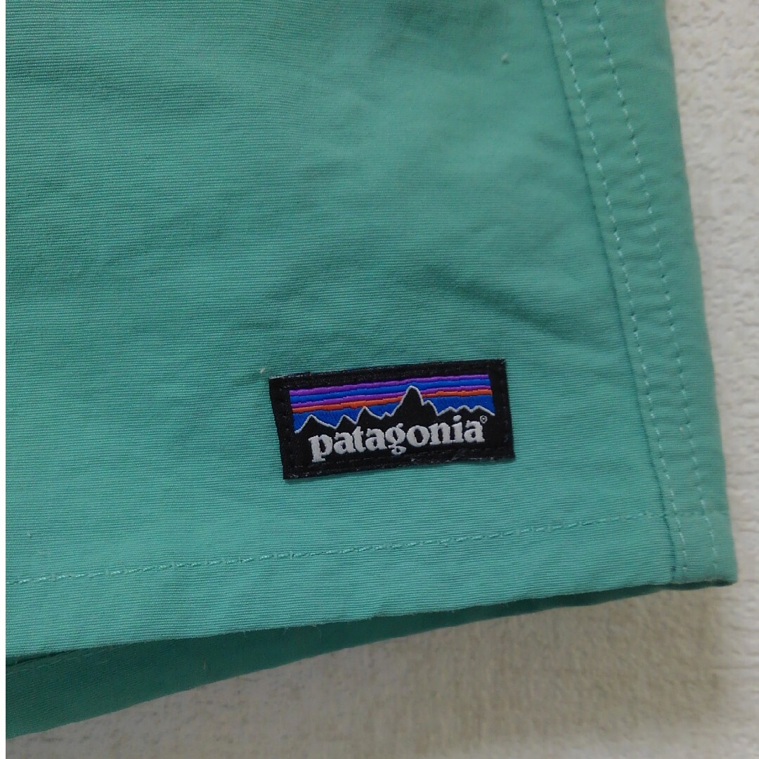 patagonia(パタゴニア)のパタゴニア　バギーズショーツ　ウィメンズ　ライトグリーン　Sサイズ レディースのパンツ(ショートパンツ)の商品写真