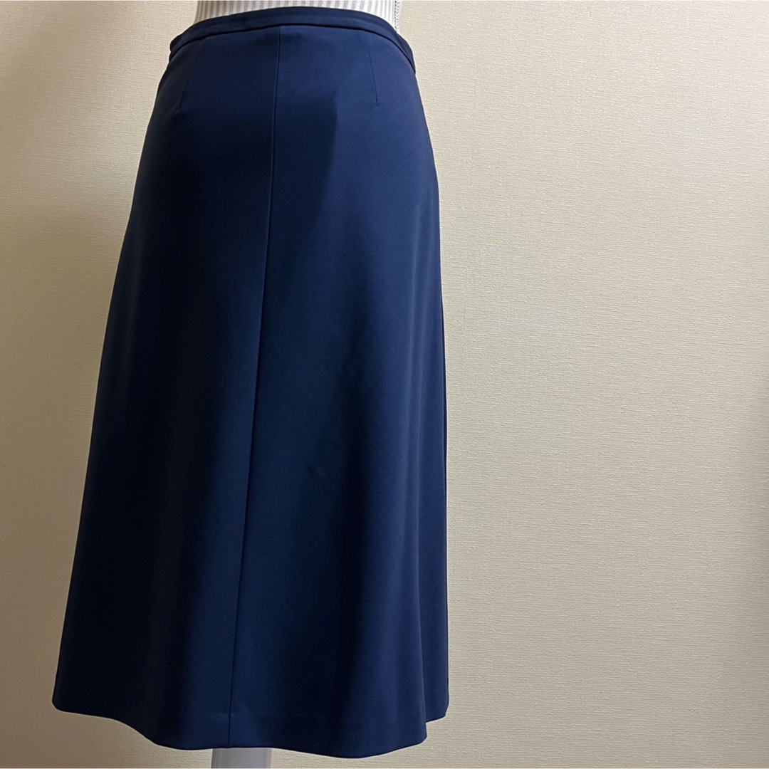 Theory luxe(セオリーリュクス)のtheory luxe セオリーリュクス　美脚　スカート　38 M ネイビー　紺 レディースのスカート(ロングスカート)の商品写真