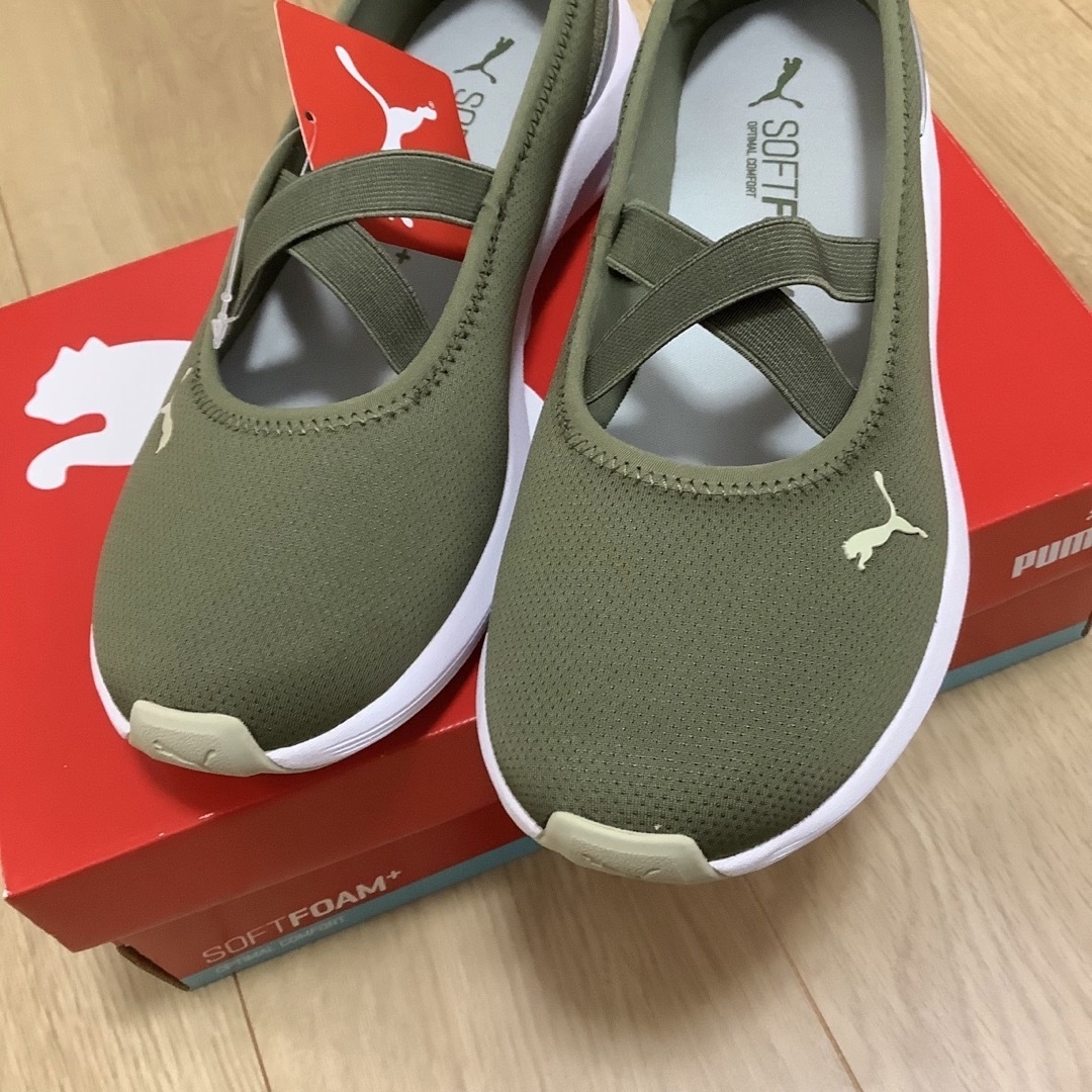 PUMA(プーマ)のPUMA プーマ　プラウル2 DAYZ  モスグリーン　25.5 未使用 レディースの靴/シューズ(スニーカー)の商品写真