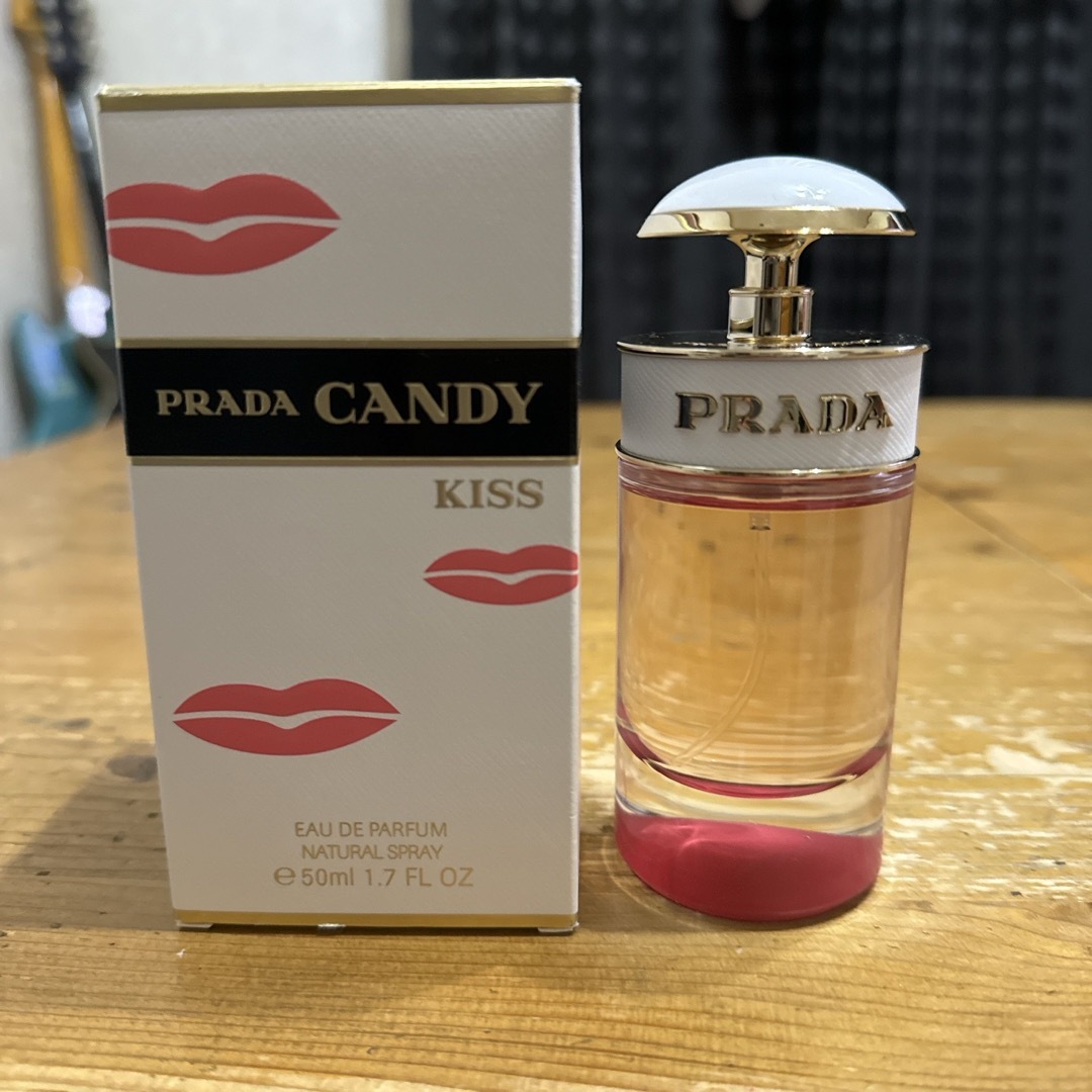 PRADA(プラダ)のプラダ キャンディ キス オードパルファム(50ml) コスメ/美容のコスメ/美容 その他(その他)の商品写真