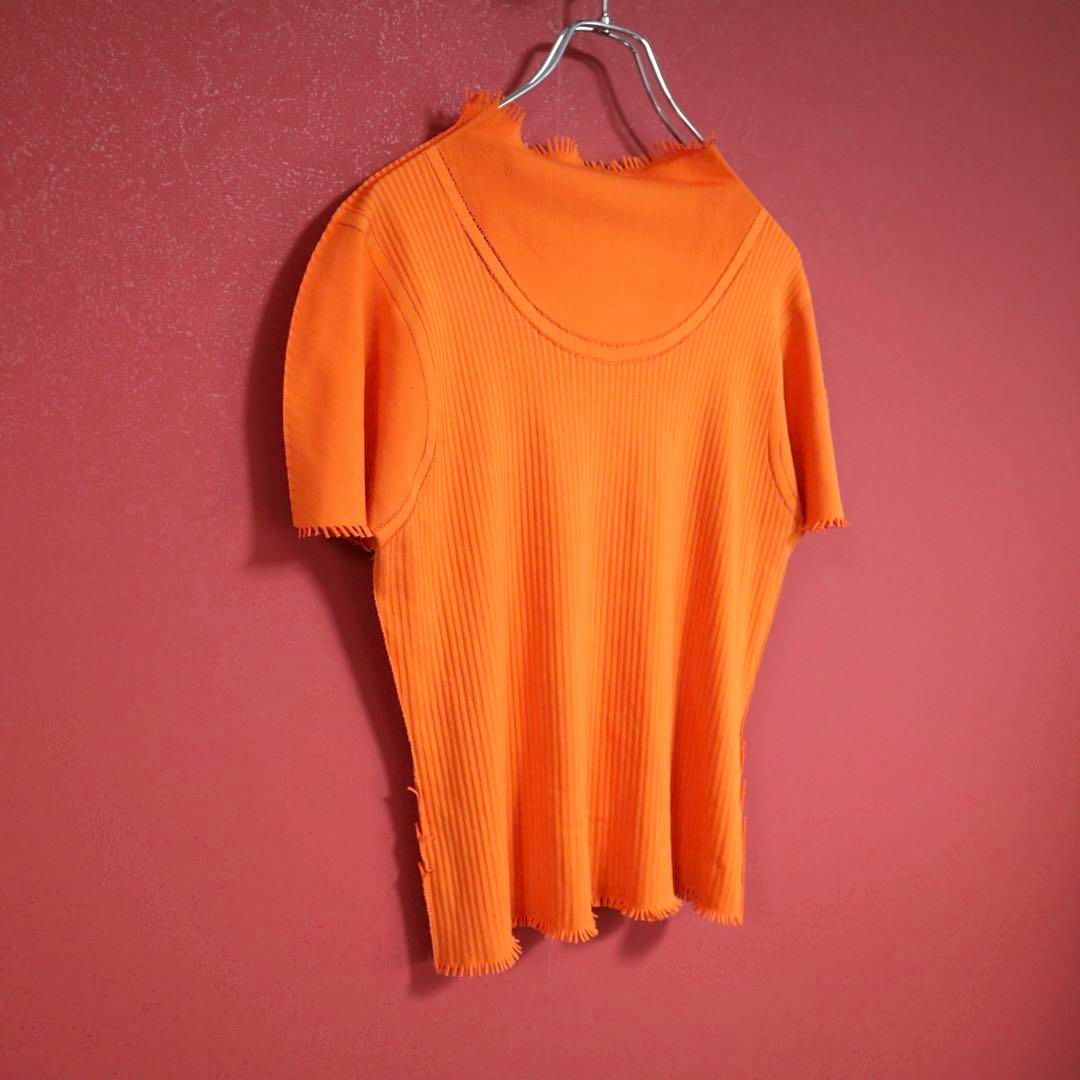 ISSEY MIYAKE(イッセイミヤケ)の【極美品】PLEATS PLEASE ISSEY MIYAKE オレンジTシャツ レディースのトップス(その他)の商品写真