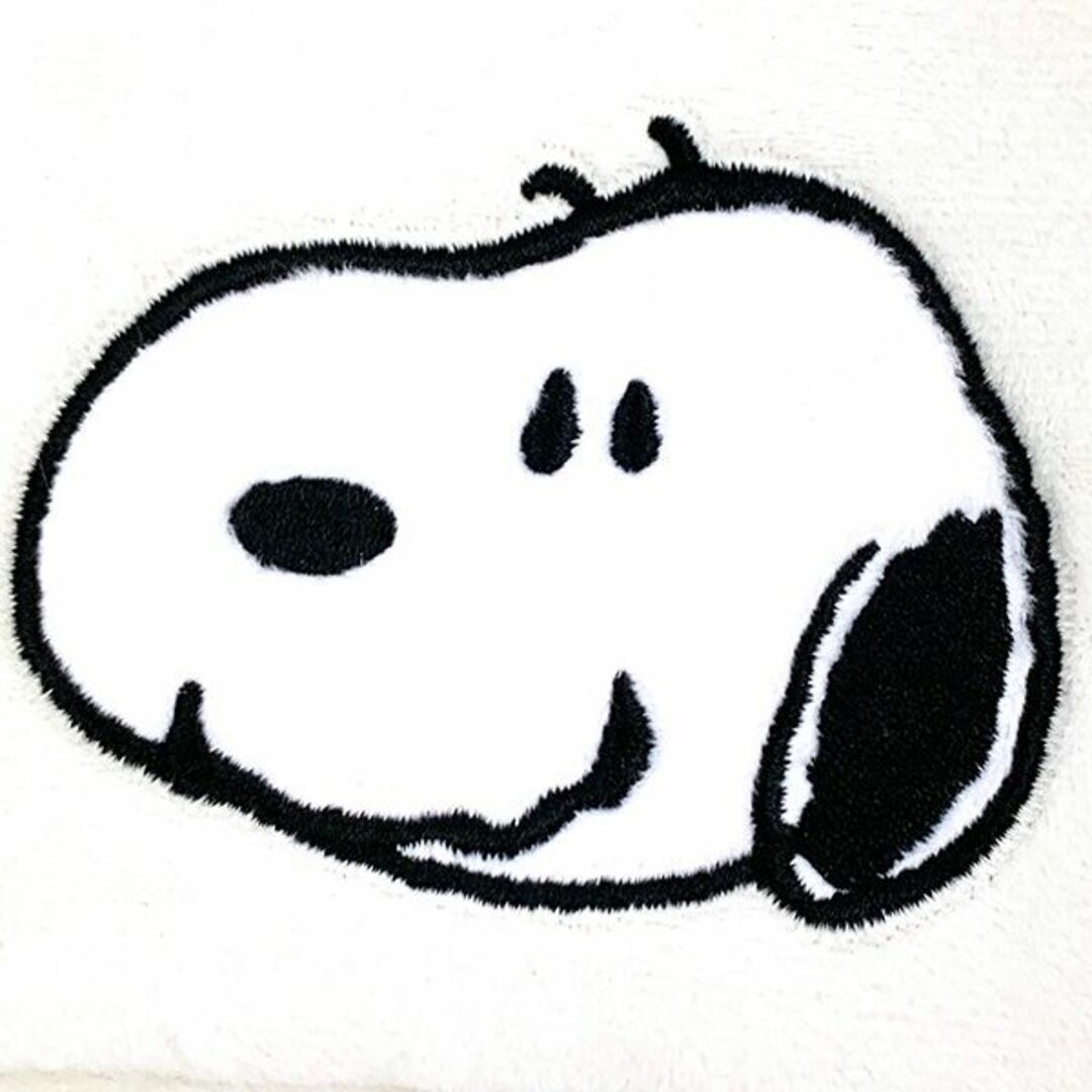 SNOOPY(スヌーピー)のスヌーピー ミニティッシュポーチ 付き パスケース スヌーピー 定期入れ ポーチ 学校 オフィス レディースのファッション小物(名刺入れ/定期入れ)の商品写真