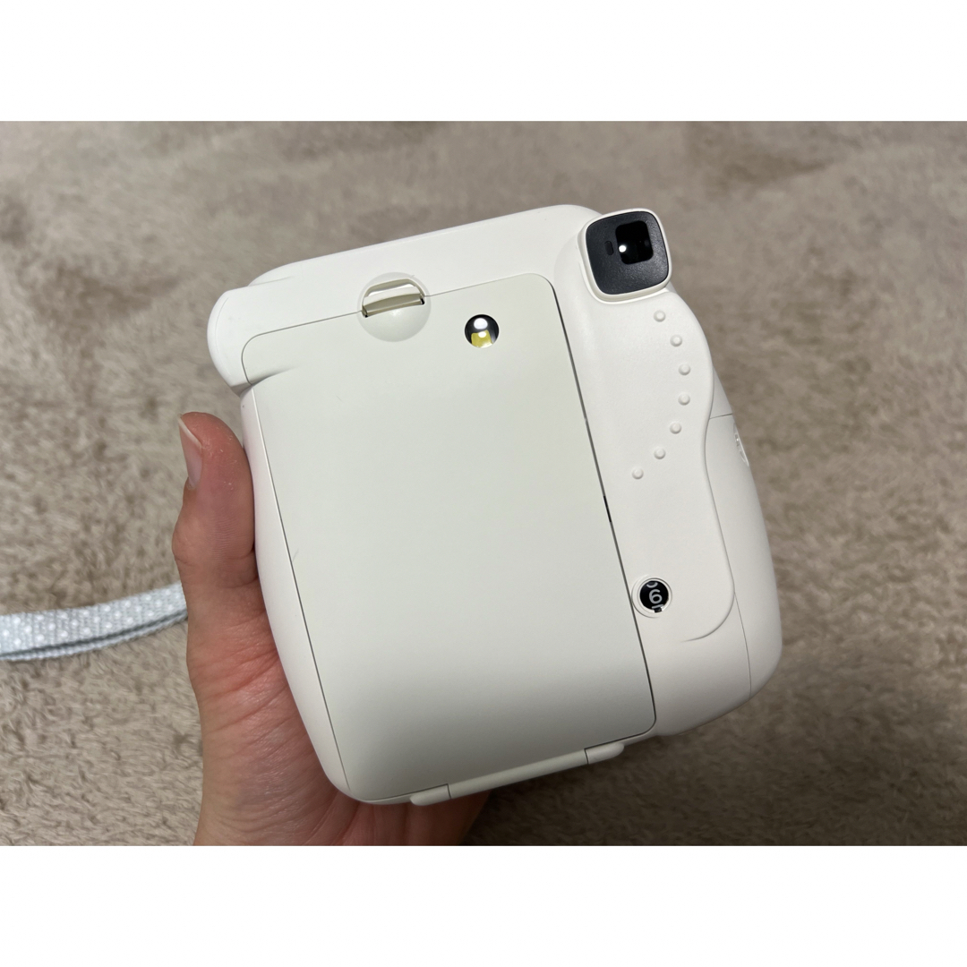 富士フイルム(フジフイルム)の富士フイルム instax mini8 スマホ/家電/カメラのカメラ(フィルムカメラ)の商品写真