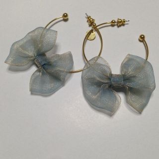 ジルバイジルスチュアート(JILL by JILLSTUART)のJILLで購入♡リボンピアス(ピアス)