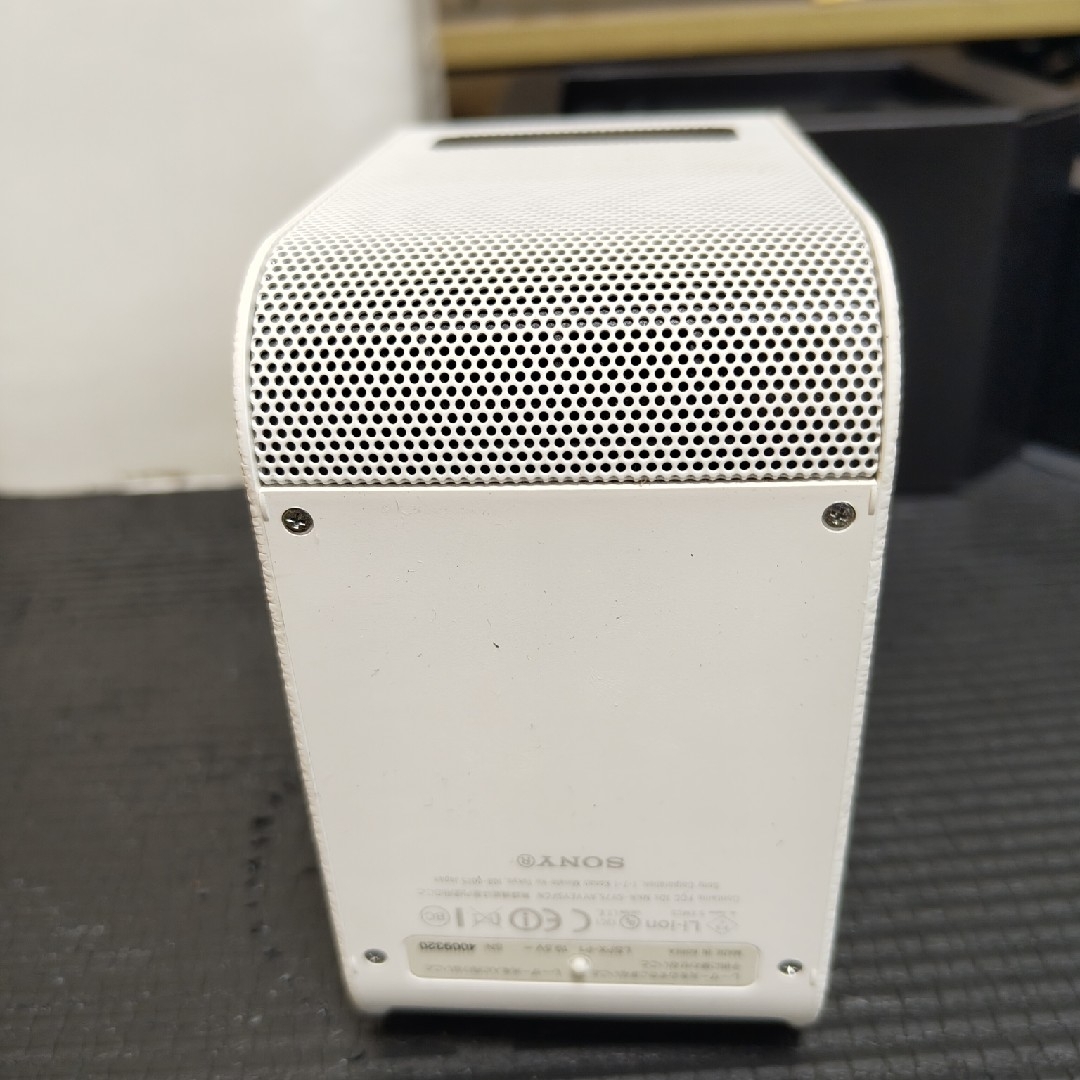 SONY ポータブル超短焦点プロジェクター LSPX-P1 SONY ポータブル超短焦点プロジェクター LSPX-P1