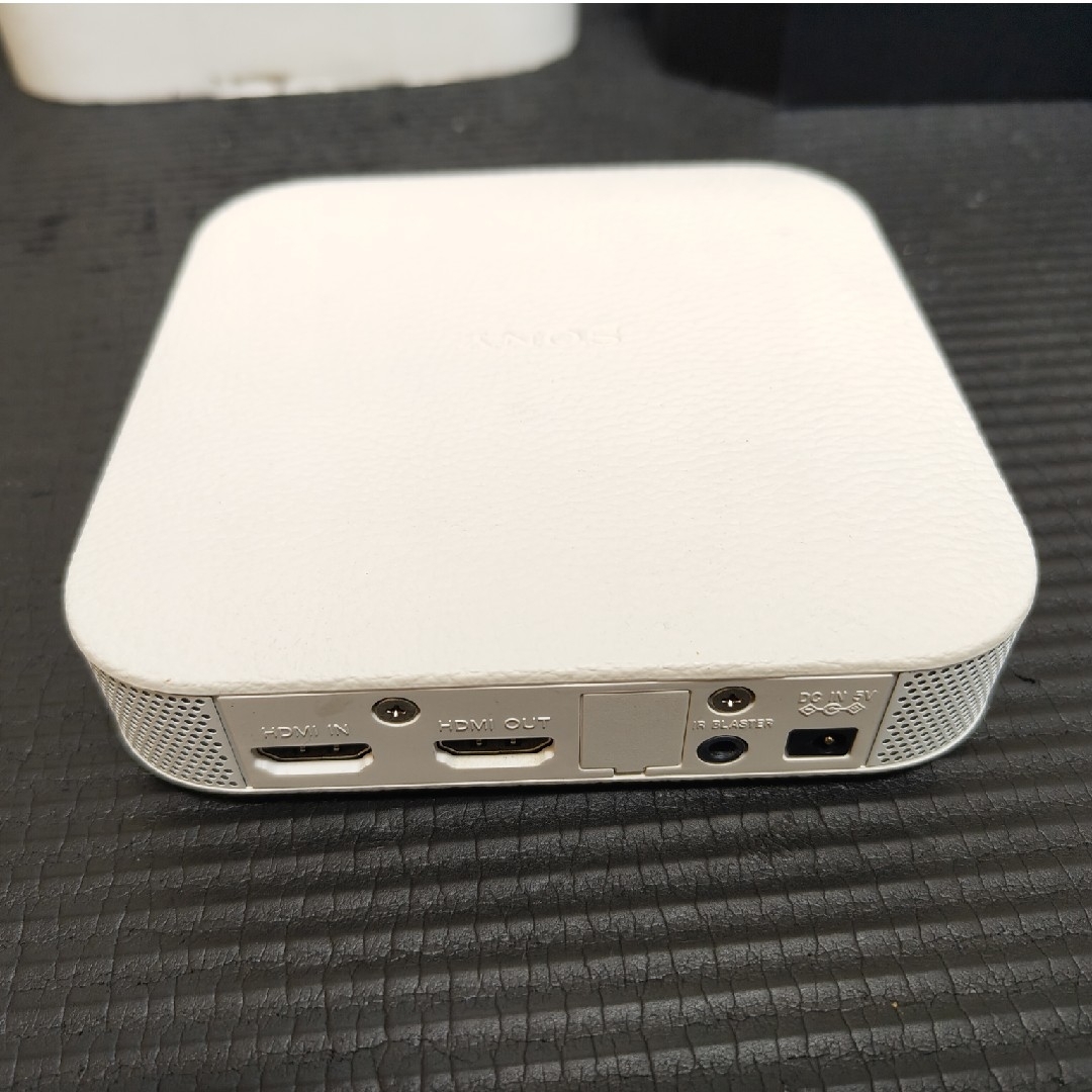 SONY ポータブル超短焦点プロジェクター LSPX-P1 SONY ポータブル超短焦点プロジェクター LSPX-P1