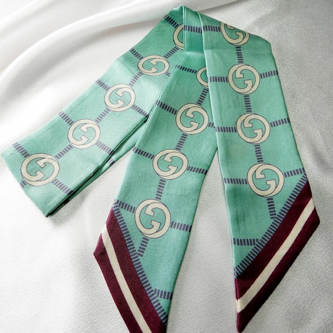 Gucci(グッチ)のGUCCI　スカーフ　ネックボウ　インターロッキングG　グリーン レディースのファッション小物(バンダナ/スカーフ)の商品写真