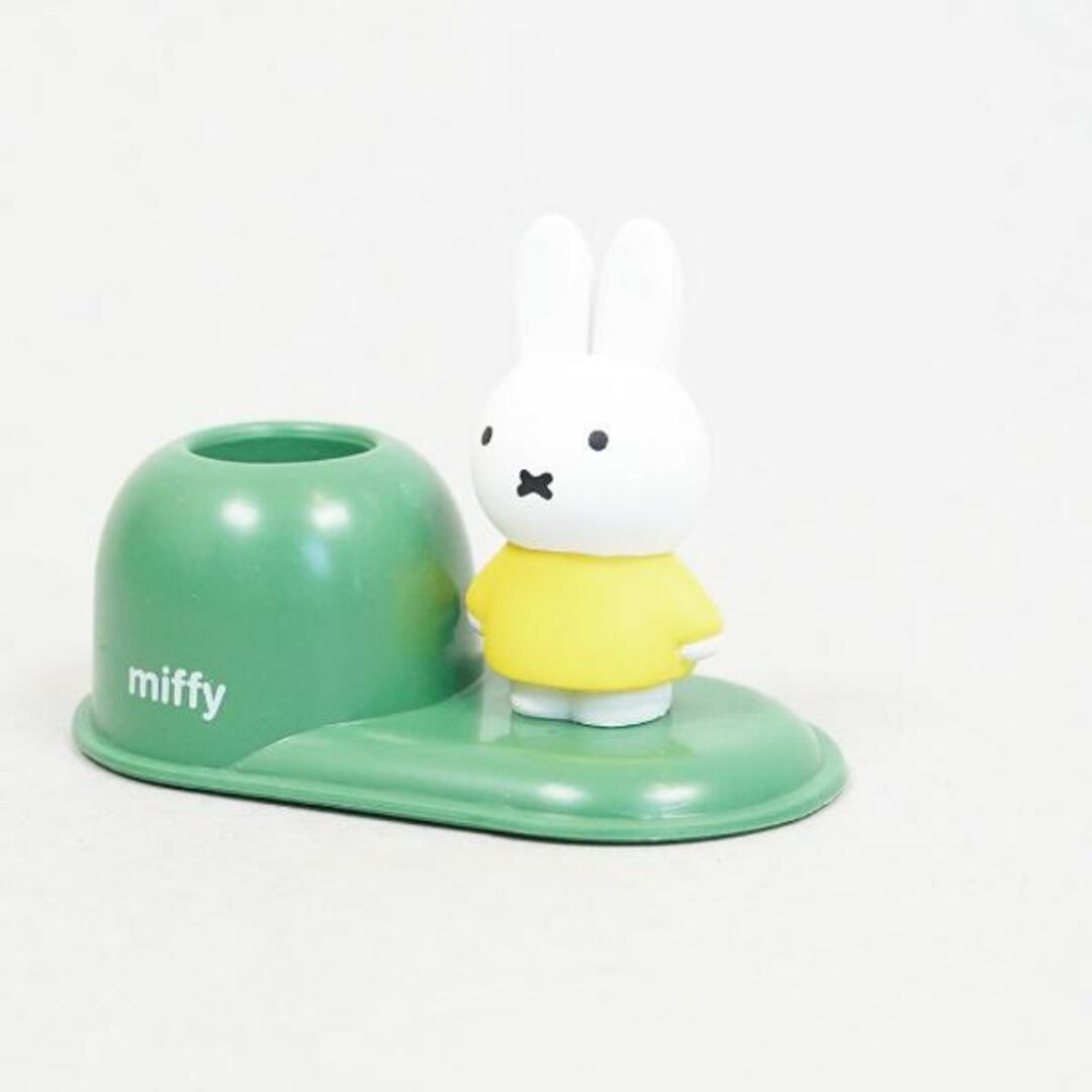 miffy(ミッフィー)のミッフィー miffy 歯ブラシスタンド（YE） 歯ブラシ お風呂 インテリア インテリア/住まい/日用品の収納家具(トイレ収納)の商品写真