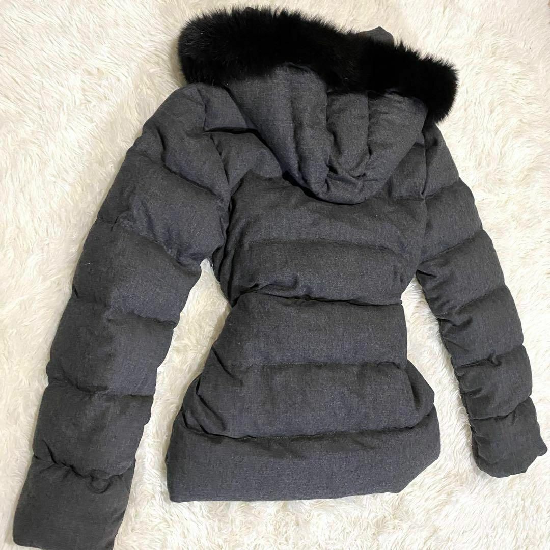 デュベティカ ダウンジャケット EUBULEODUE カシミヤ 38サイズ デュベティカ ダウンジャケット EUBULEODUE カシミヤ 38サイズ