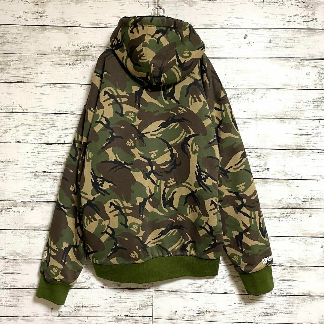 A BATHING APE(アベイシングエイプ)の超希少　エーエイプ カモフラ　ボア フリース リバーシブル Mサイズ メンズのジャケット/アウター(ブルゾン)の商品写真