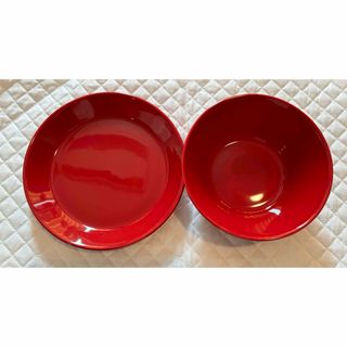 イッタラ(iittala)の⭐︎廃盤色⭐︎イッタラ  ティーマ　レッド　ボウル&プレート(食器)