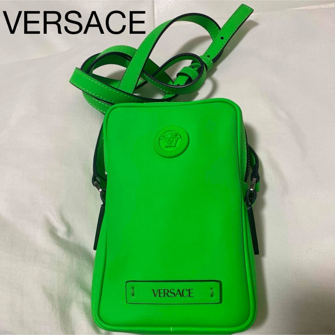 VERSACE(ヴェルサーチ)のVERSACE ショルダーバッグ メンズのバッグ(ショルダーバッグ)の商品写真