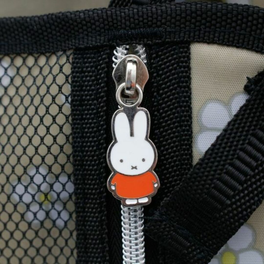 miffy(ミッフィー)のミッフィーmiffy 拡張式スーツケース（Mサイズ） フェイスホワイト キャリーケース キャリーケース 【55〜60L】 レディースのバッグ(スーツケース/キャリーバッグ)の商品写真