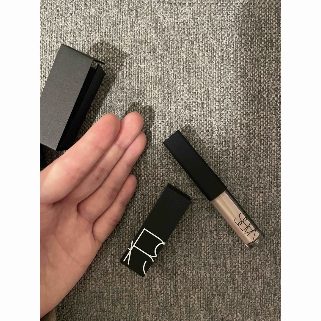 NARS(ナーズ)の【新品】NARSラディアントクリーミーコンシーラーミニサイズ&リップスティック コスメ/美容のベースメイク/化粧品(コンシーラー)の商品写真