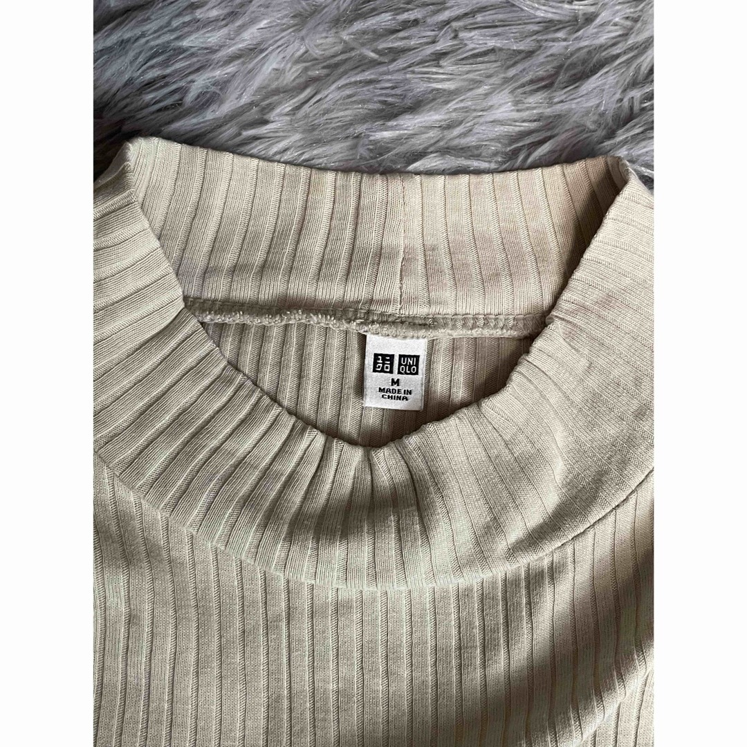 UNIQLO(ユニクロ)のUNIQLO ユニクロ リブハイネックT 長袖 オフホワイト レディースのトップス(Tシャツ(長袖/七分))の商品写真