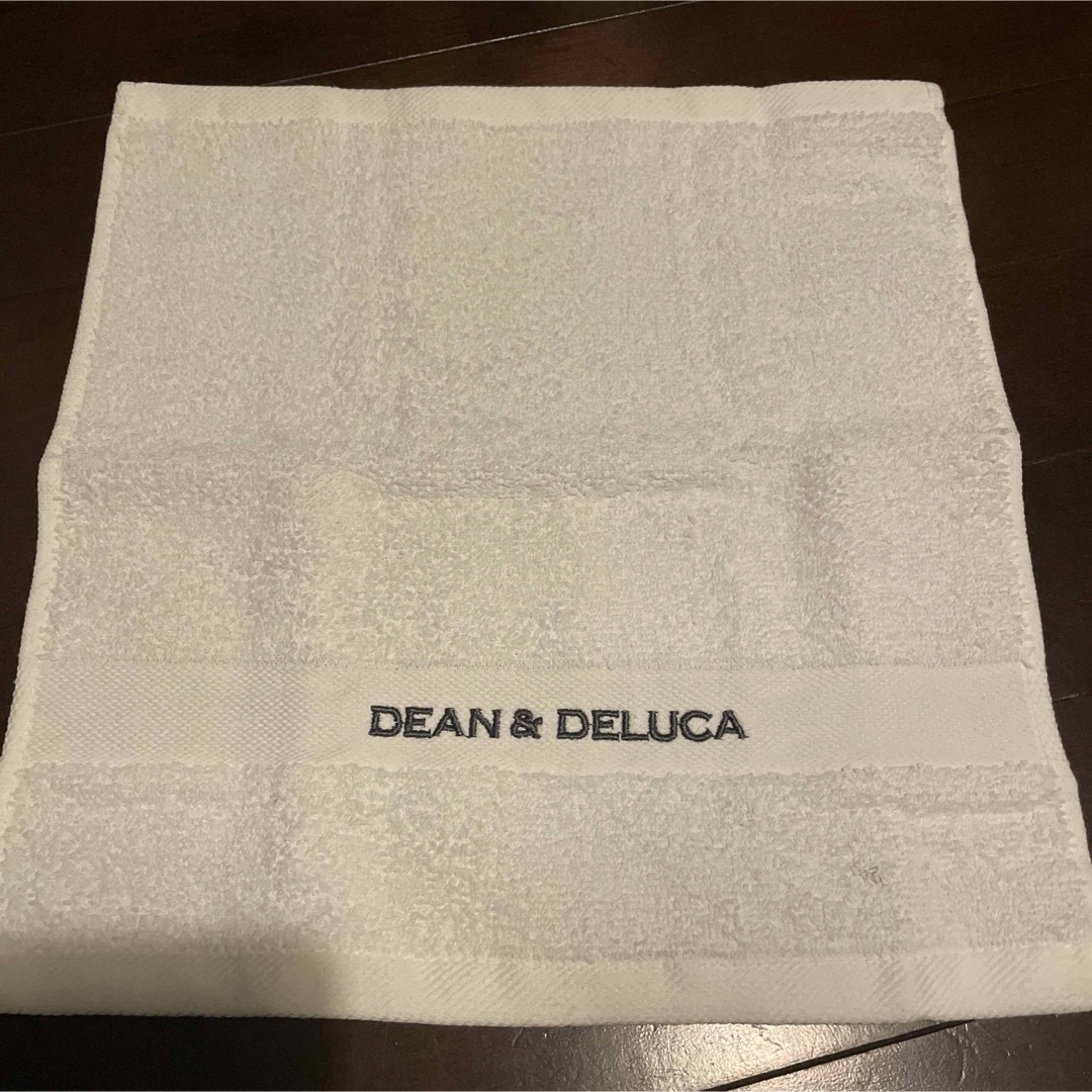 DEAN & DELUCA(ディーンアンドデルーカ)の新品未使用品/DEAN & DELUCAのウォッシュタオル インテリア/住まい/日用品の日用品/生活雑貨/旅行(タオル/バス用品)の商品写真