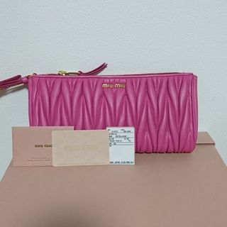 ♥️新品 ミュウミュウ クラッチバッグ♥️ポーチ