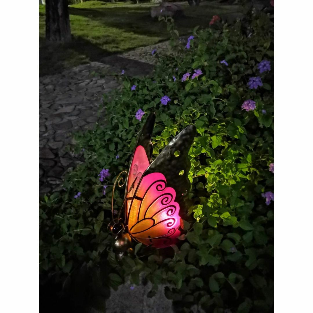 【色: ピンク】夢の行 蝶のソーラー工芸ライト（ガラス+鉄）景観灯 チョウライト スポーツ/アウトドアのアウトドア(ライト/ランタン)の商品写真