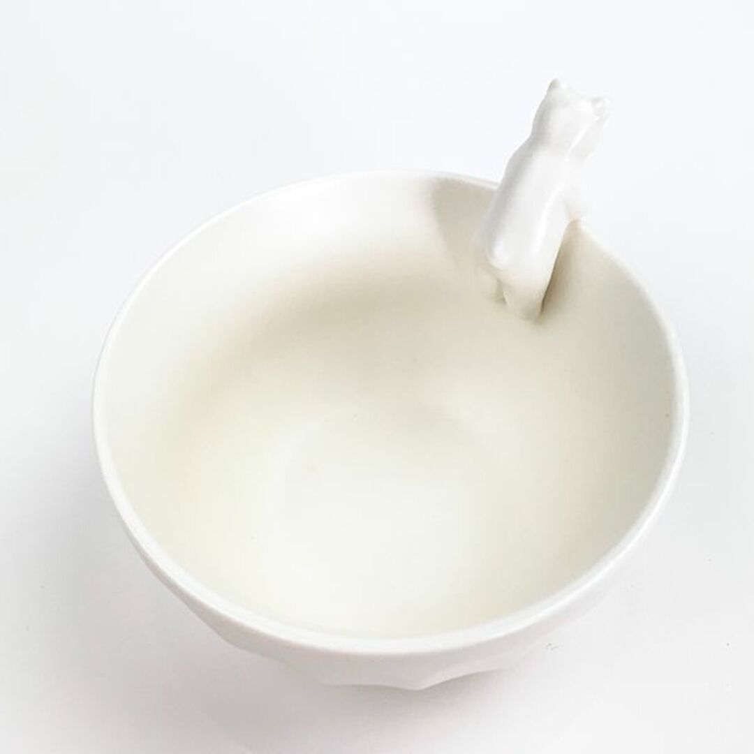 フィギュア付き茶碗 WHITE ZOO シロクマ 食器 茶碗 ボウル 白 インテリア/住まい/日用品のキッチン/食器(その他)の商品写真
