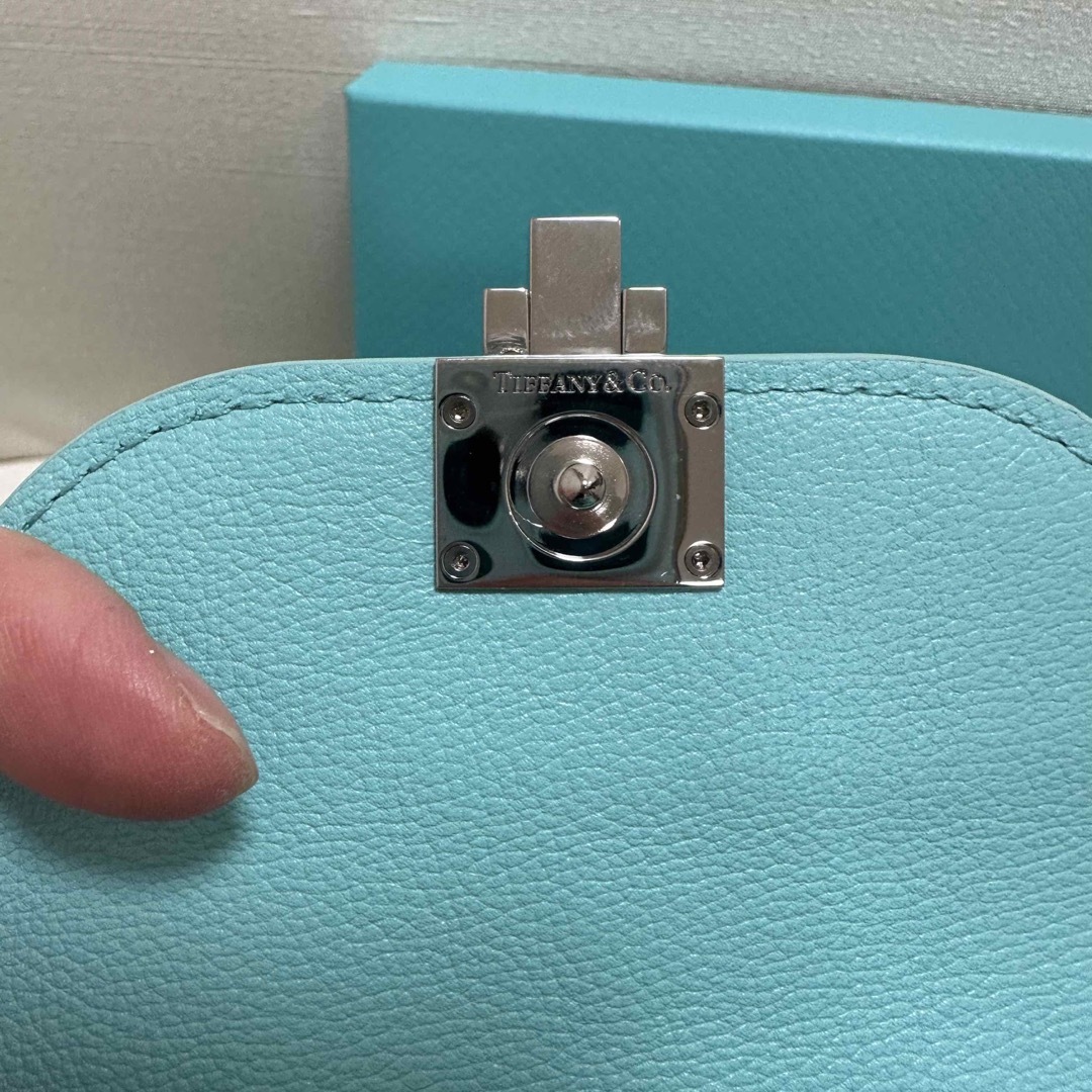 Tiffany & Co.(ティファニー)のデコ フラップ カード ホルダー ティファニー ブルー レザー レディースのファッション小物(名刺入れ/定期入れ)の商品写真