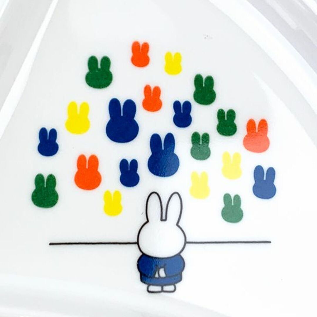 miffy(ミッフィー)のミッフィー  びじゅつかん シリーズ ミッフィーとびじゅつかん ランチ 丸皿 ベビー ランチ インテリア/住まい/日用品のキッチン/食器(食器)の商品写真