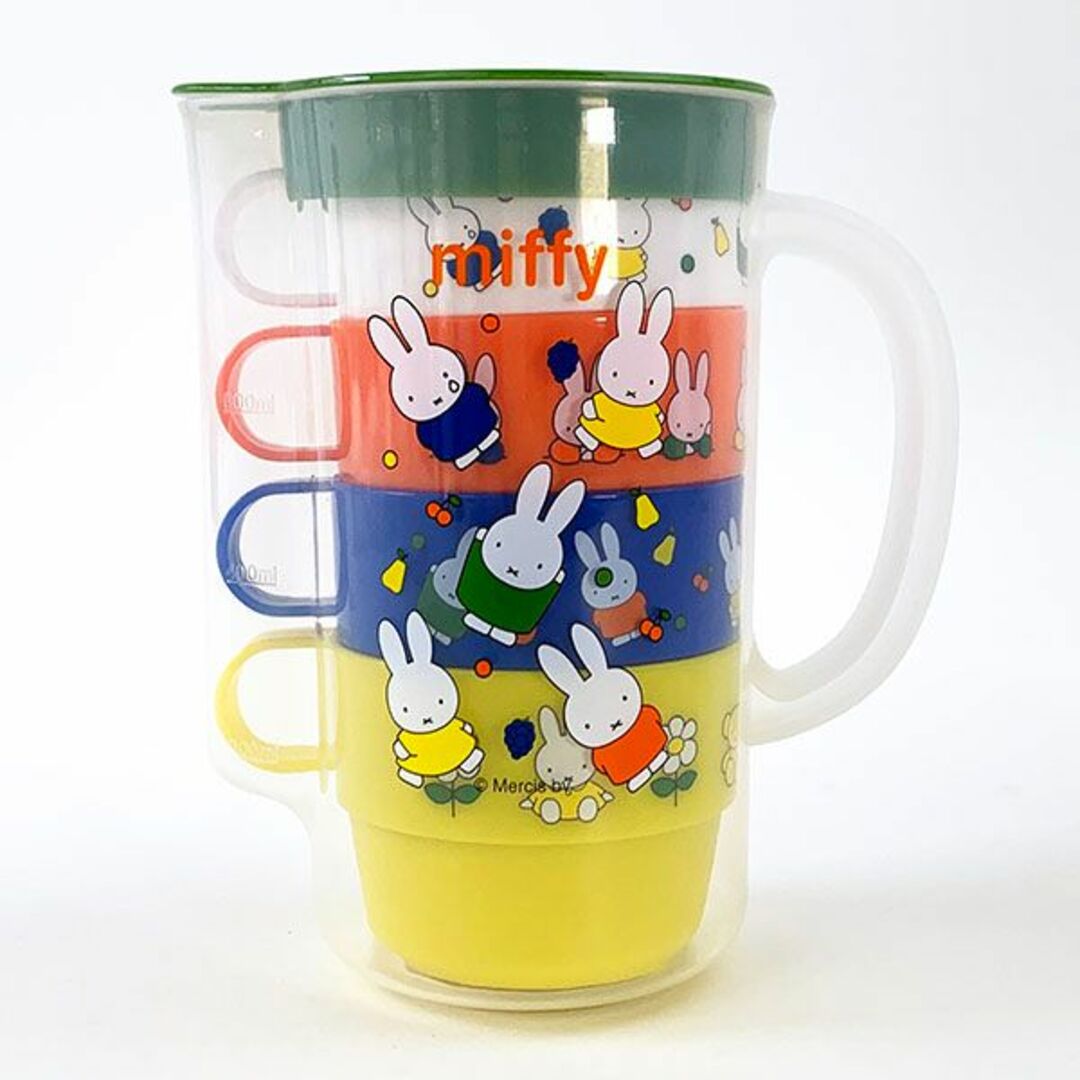 miffy(ミッフィー)のミッフィー ケース付き スタッキング コップ 4Pセット プラカップ キッズ アウトドア キッズ/ベビー/マタニティの授乳/お食事用品(その他)の商品写真