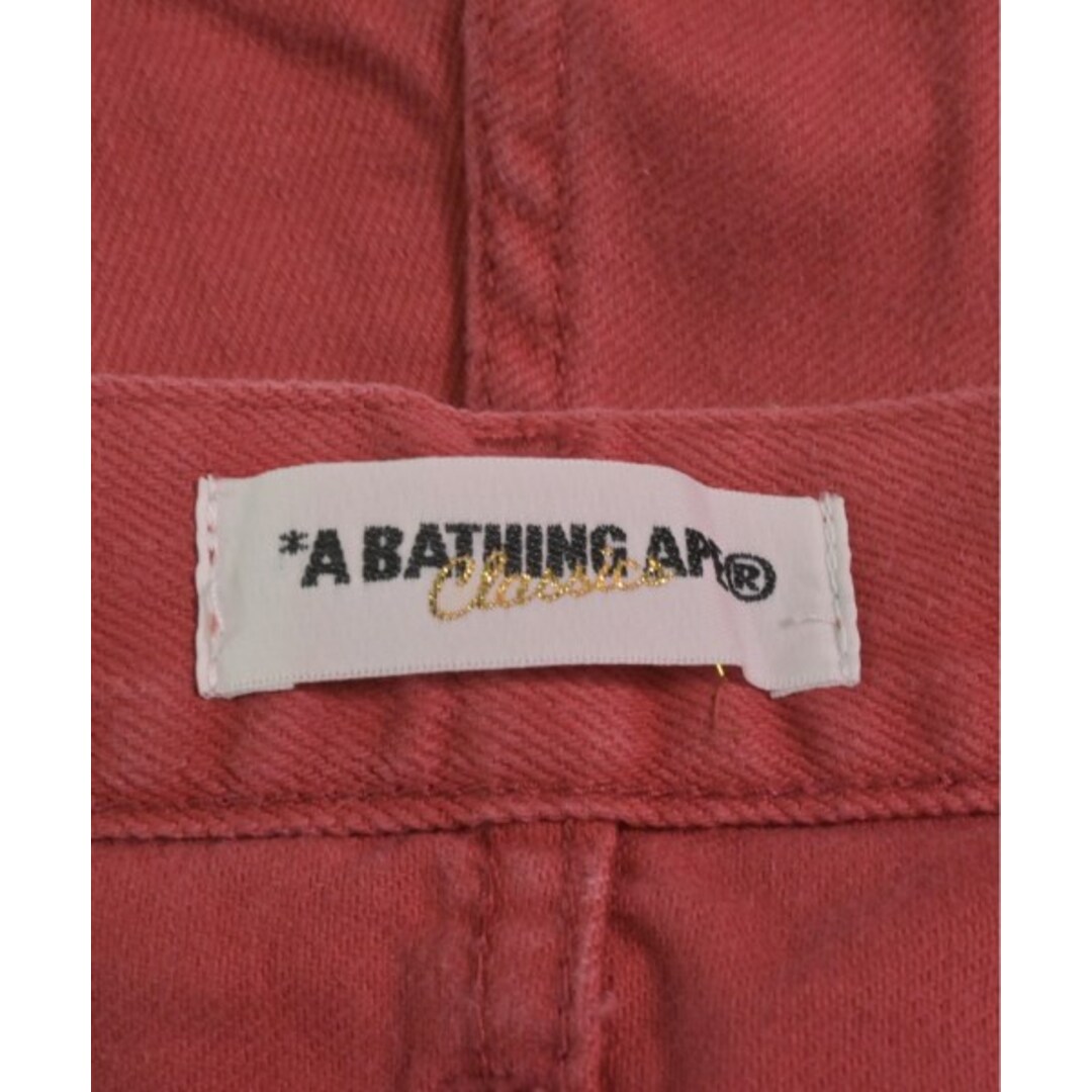 A BATHING APE(アベイシングエイプ)のA BATHING APE アベイシングエイプ ショートパンツ L 赤 【古着】【中古】 メンズのパンツ(ショートパンツ)の商品写真