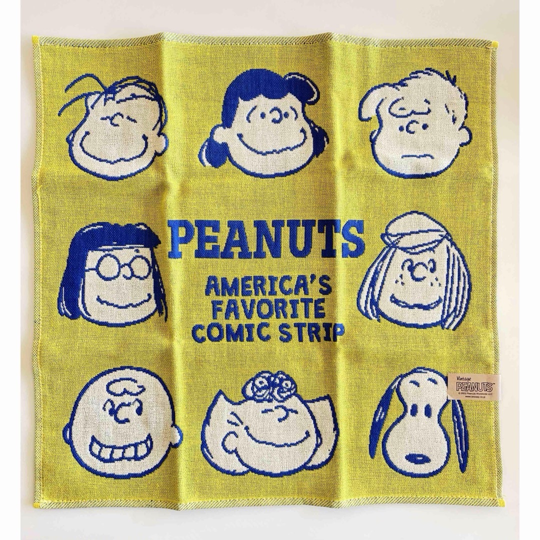 PEANUTS(ピーナッツ)のビンテージピーナッツ　ハンカチ　2枚セット　新品 レディースのファッション小物(ハンカチ)の商品写真