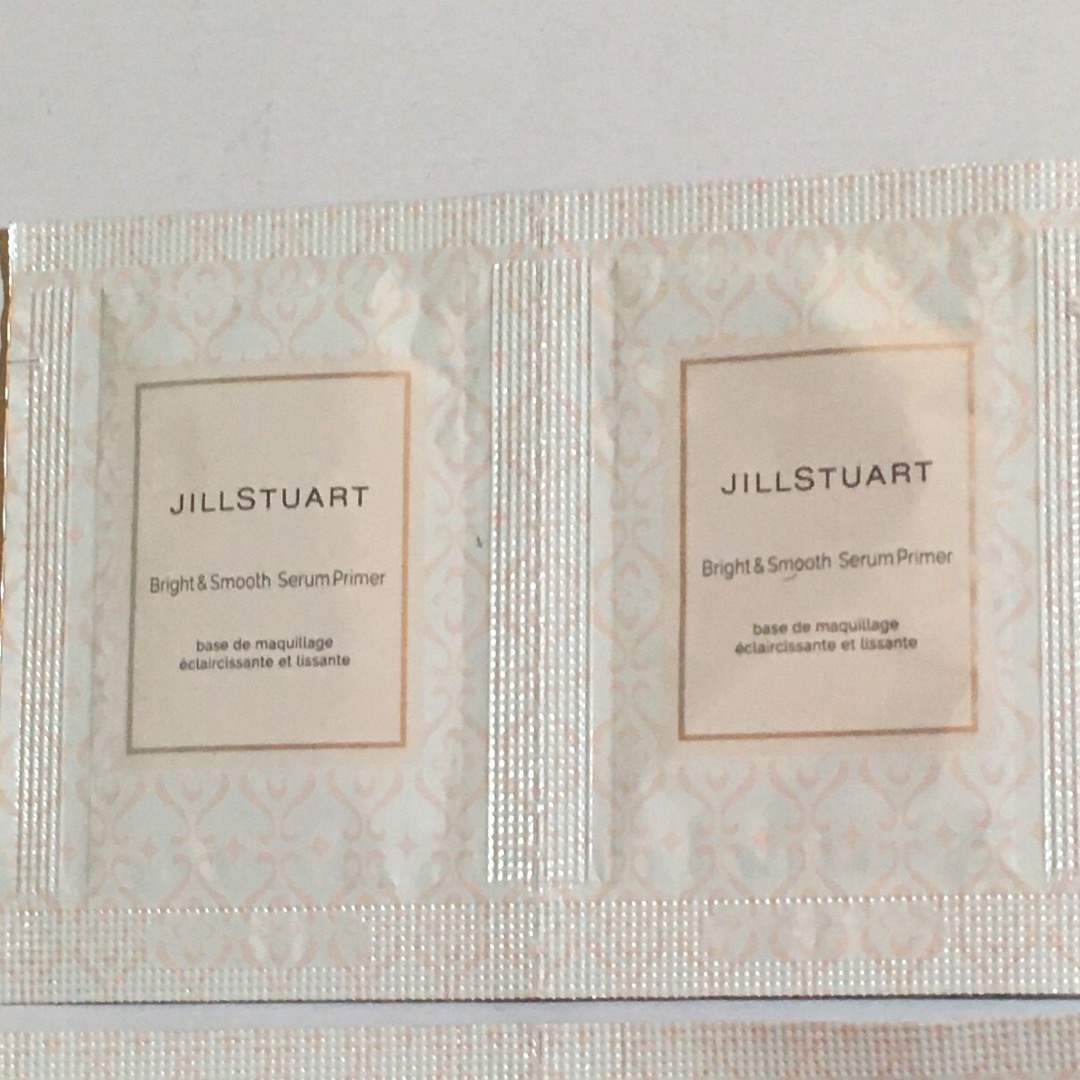 JILLSTUART(ジルスチュアート)のジルスチュアート ブライト＆スムース セラムプライマー 01  2包 コスメ/美容のベースメイク/化粧品(化粧下地)の商品写真