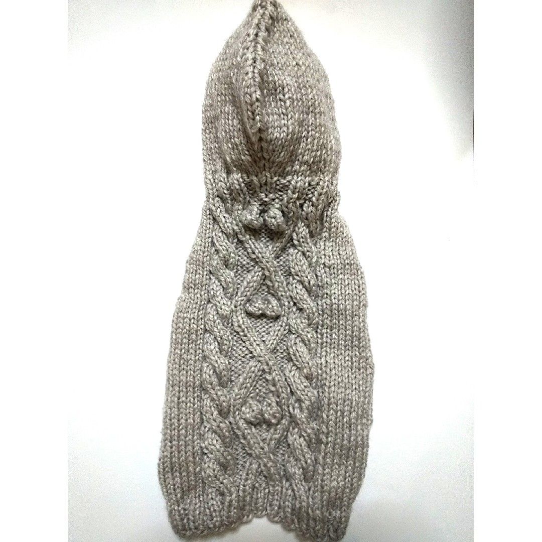 犬のセーター 手編み アラン模様  フード付き ハンドメイドのペット(ペット服/アクセサリー)の商品写真