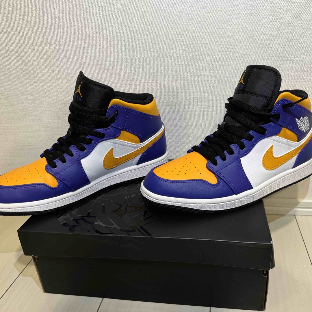 Jordan Brand（NIKE）(ジョーダン)のAIR JORDAN 1MID 新品未使用サイズ26.5cmDQ8426-517 メンズの靴/シューズ(スニーカー)の商品写真