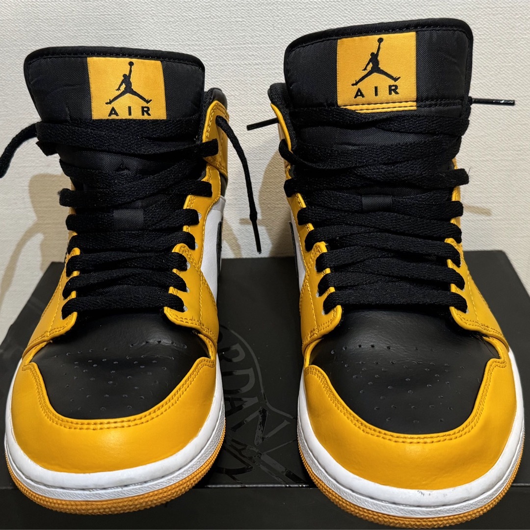 Jordan Brand（NIKE）(ジョーダン)のAIR JORDAN 1MID 極上美品 サイズ26cm  554724-701 メンズの靴/シューズ(スニーカー)の商品写真