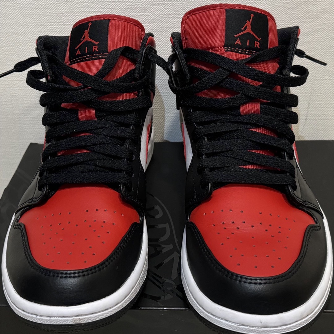 Jordan Brand（NIKE）(ジョーダン)のAIR JORDAN 1 MID 新品未使用サイズ26cm 554724-079 メンズの靴/シューズ(スニーカー)の商品写真