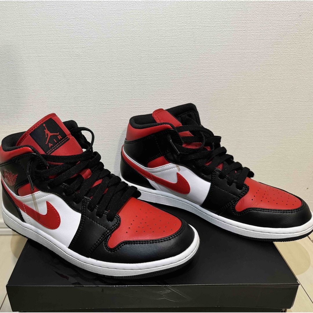 Jordan Brand（NIKE）(ジョーダン)のAIR JORDAN 1 MID 新品未使用サイズ26cm 554724-079 メンズの靴/シューズ(スニーカー)の商品写真