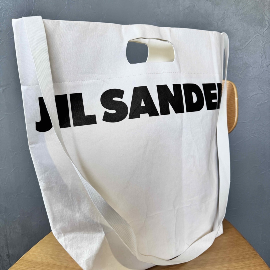 Jil Sander(ジルサンダー)の【非売品】ジルサンダー　限定ショップ袋　大 レディースのバッグ(ショップ袋)の商品写真