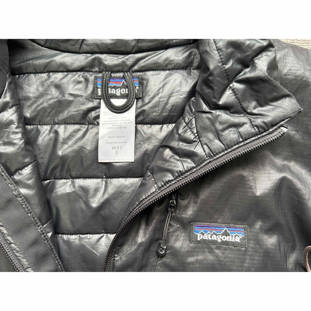 patagonia(パタゴニア)のpatagonia/パタゴニア マイクロパフジャケット ブラック メンズSサイズ メンズのジャケット/アウター(ナイロンジャケット)の商品写真