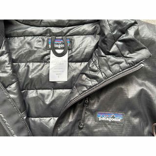 パタゴニア(patagonia)のpatagonia/パタゴニア マイクロパフジャケット ブラック メンズSサイズ(ナイロンジャケット)