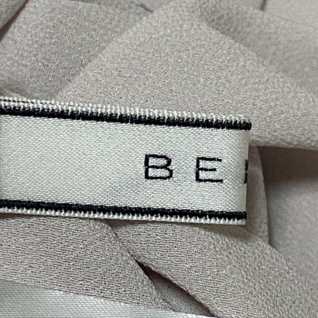 BEIGE,(ベイジ)のBEIGE(ベイジ) ノースリーブカットソー サイズ2 M レディース - グレーベージュ×アイボリー レディースのトップス(カットソー(半袖/袖なし))の商品写真