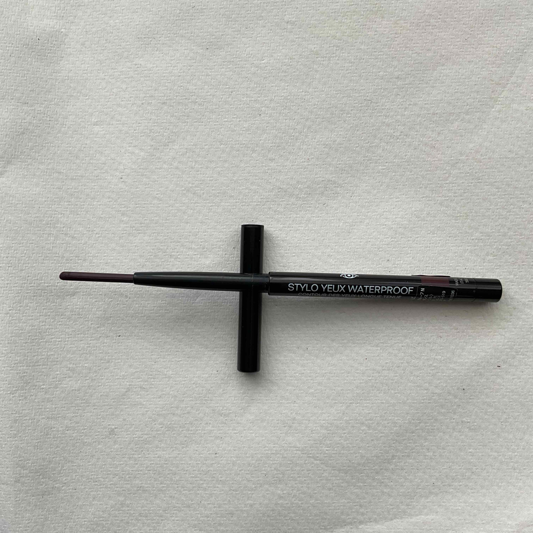 CHANEL(シャネル)のCHANEL beauty eyeliner コスメ/美容のベースメイク/化粧品(アイライナー)の商品写真