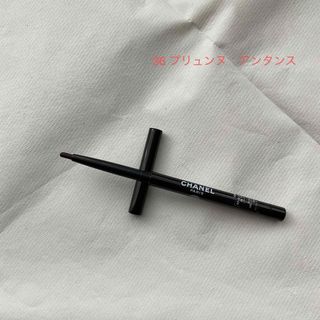 CHANEL beauty eyeliner