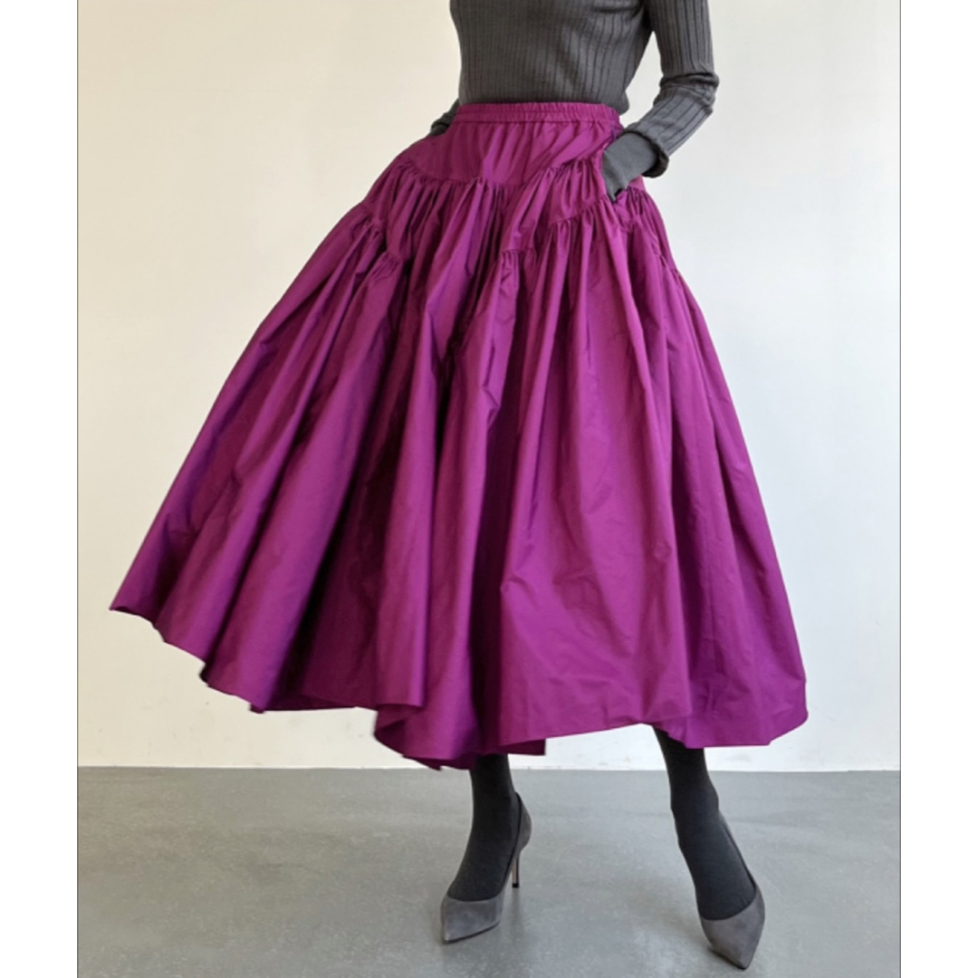 Drawer(ドゥロワー)の美品　she tokyo  Eleanor  シートーキョー　ギャザースカート レディースのスカート(ロングスカート)の商品写真