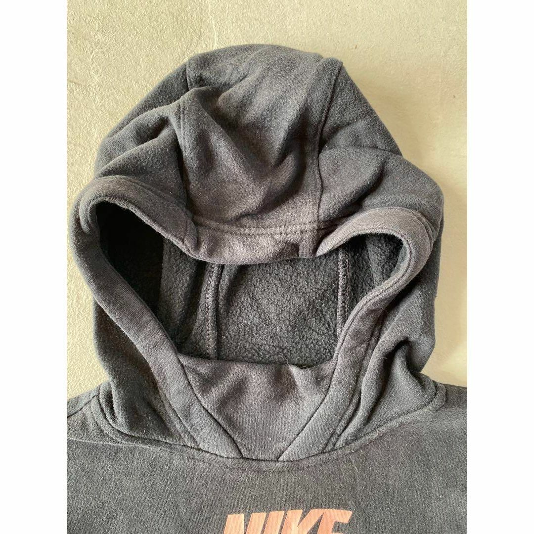 NIKE(ナイキ)のNIKE ナイキ ガールズ プルオーバーパーカー ブラック(y106) キッズ/ベビー/マタニティのキッズ服女の子用(90cm~)(その他)の商品写真